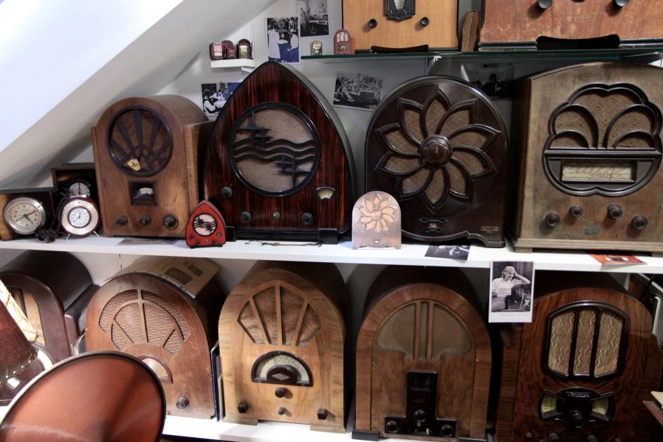 Sammlung alter Radios von Jörg Chowanetz